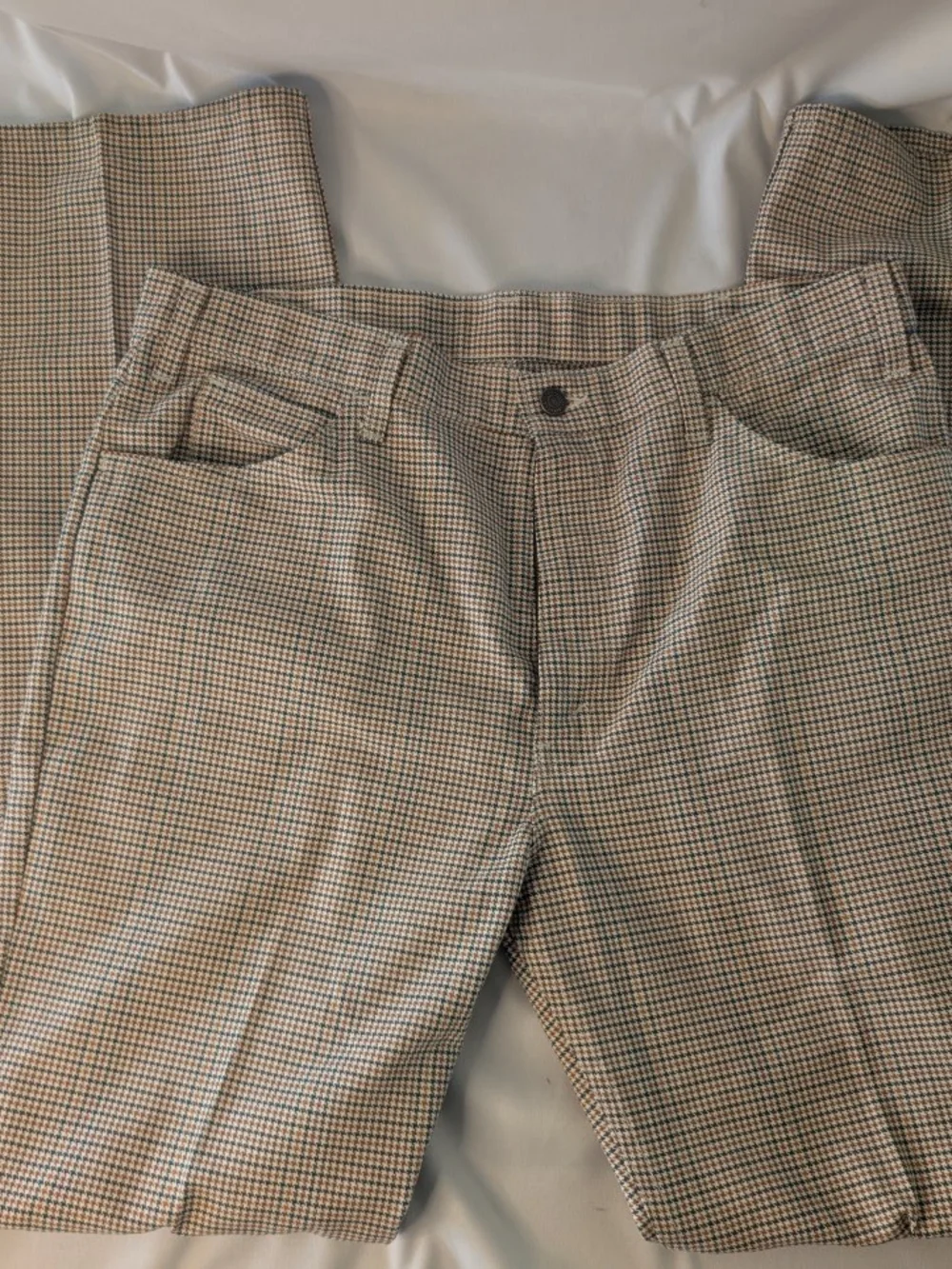 Levi's Vintage Men's Classic Houndstooth Dress Pants in Beige/Black